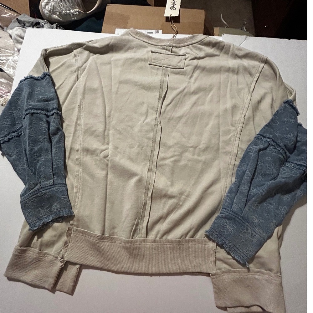 Blue Velvet Deconstructed Floral Denim Patchwork Sweatshirt Tan Blue Medium NWT - Picture 3 of 7